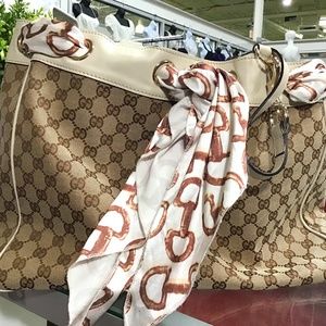 Gucci large hand bag